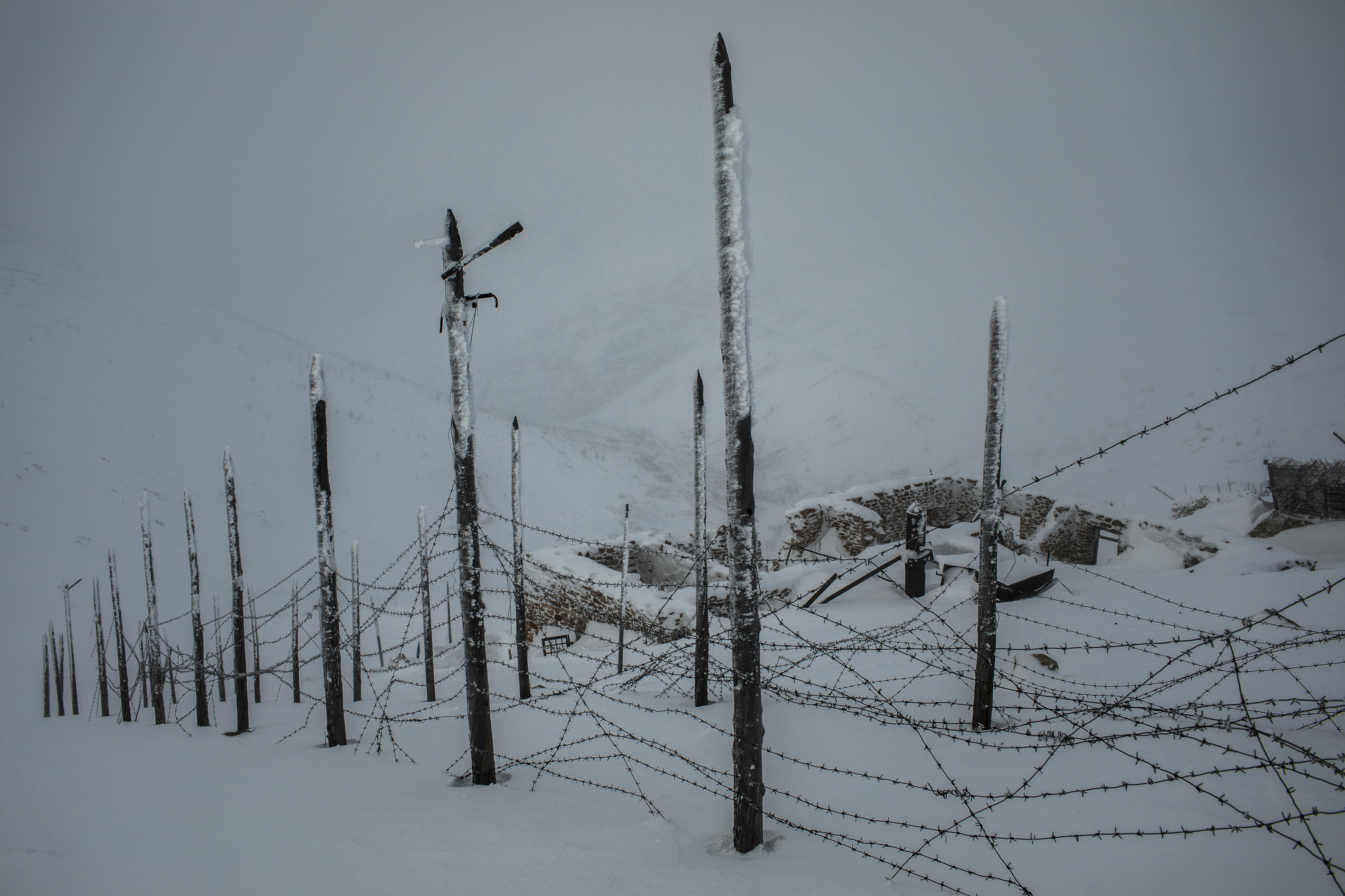03-©-Emile_Ducke-Kolyma_-_Along_the_Road_of_Bones