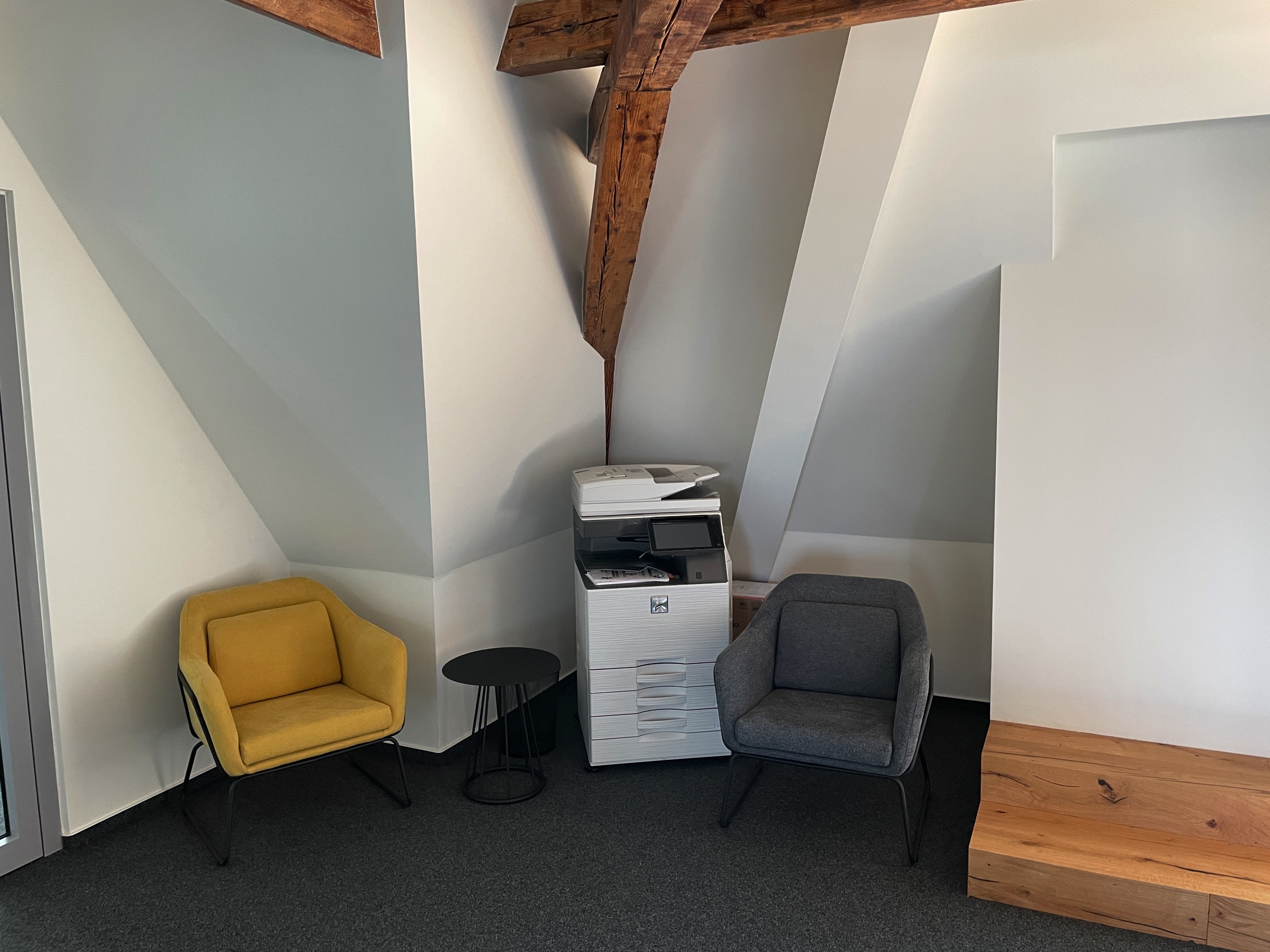 Drucker, Fotokopierer und Scanner sind im Preis im Rahmen der Fair-Use-Nutzung inbegriffen.