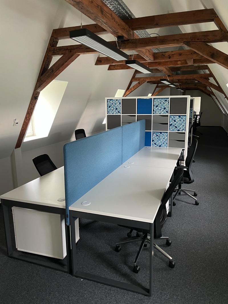 Arbeitsinsel im Coworking Space Wetzlar.
